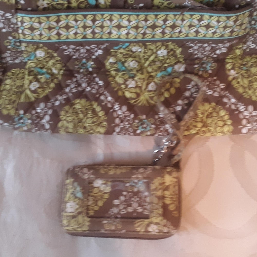 Vera Bradley Handbag with wristlet